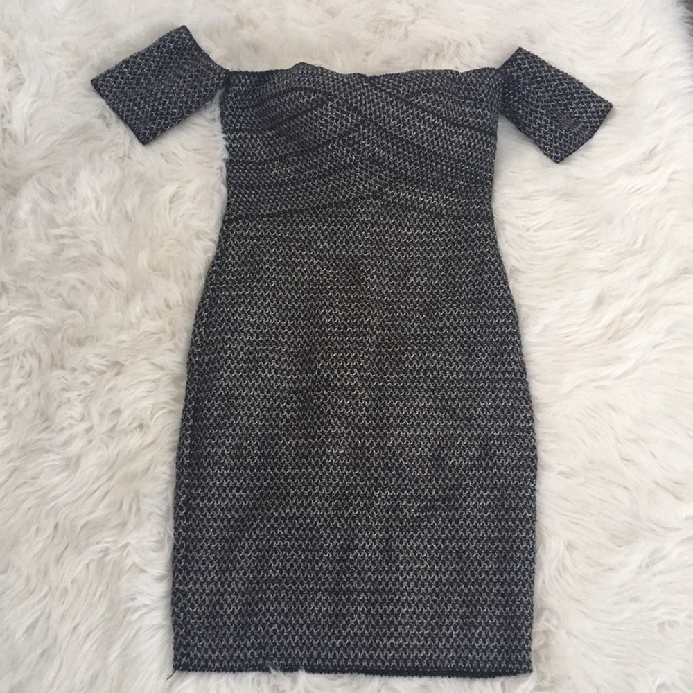 New! Stunning Off the Shoulder Stretchy Dress